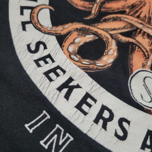 Salty Crew Shirt Size Large Find Refuge In The Sea Octopus Graphic Print T-Shirt - Picture 7 of 9